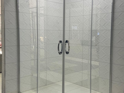 Şeffaf Cam Duşakabin